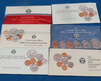 Lot 251. US Mint Uncirculated coin sets