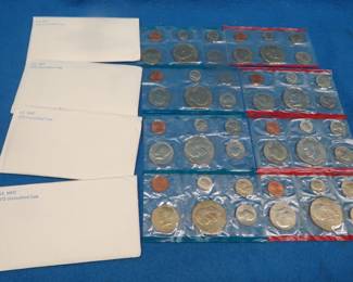 Lot 49. Four US Mint 1975 P & D sets