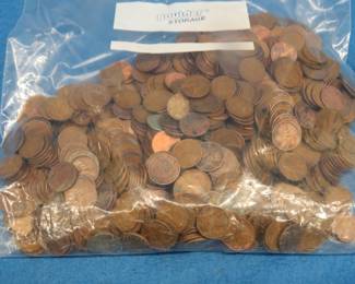 Lot 270. Approximately 8 lbs . (about 1,160) Lincoln Wheat pennies.