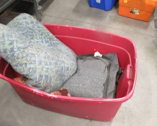 Lot 278. Large tote with a packing blanket and more blankets