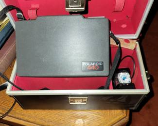 Poloroid 440 camera with flash
