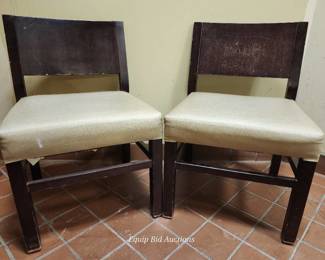 (4) Tan Cushioned Dining Chairs With Wooden Backs