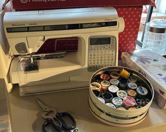 VIKING Sewing Machine