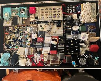 Fine Jewelry and Designer Jewelry: Gold, Diamonds and More