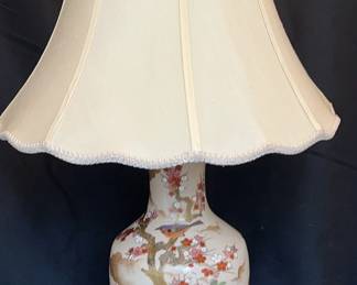 Oriental Style Porcelain Lamp