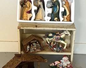 Nativity Set Trio With Figurines