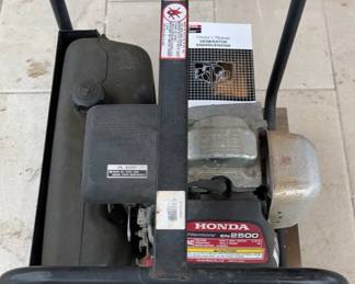 Honda Harmony EN2500 Gas Powered Generator
