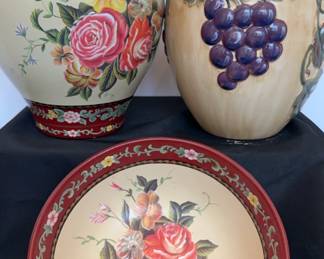 Noble Excellence Embossed Canister With Signature Home Collection