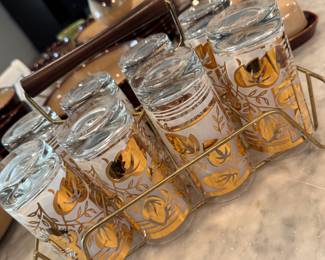 1950's glassware with carrier