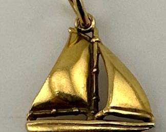 18kt Tiffany sailboat charm