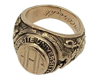 10k Gold Mecca Class Ring Men's
Sz 9.25
Hallmark: Mecca / 10k
Weight 23.82 Grams&nbsp;&nbsp;
Estimated Melt Value: $840.59&nbsp;as of (12/26/2024)
Buyer is responsible to pay for Shipping and Ins (See Shipping Details)