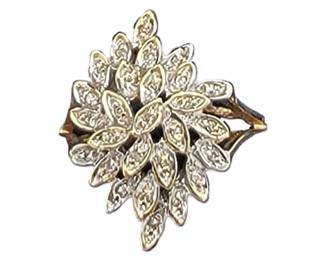 10k Women's Ring

Sz 6

Weight: 2.58 Grams&nbsp;

Estimated Melt Value: $91.09&nbsp; as of (12/26/2024)

Buyer is responsible to pay for Shipping and Ins (See Shipping Details)