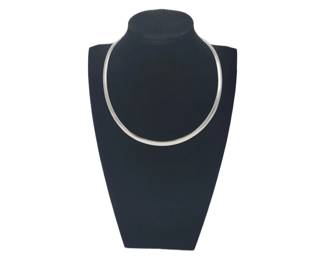  10k White & Yellow Gold Herringbone Necklace Aurfin / Peru / Shaws Jewelers  L 28 cm W 6 mm Thickness 1mm Grams 22  Estimated Melt Value: $773.15 as of 12/22/2024 Buyer is responsible to pay for Shipping (See Shipping Details)