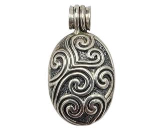 SILPADA Oval Scroll Locket Pendant &nbsp;

Hallmark/925

Weight: 12.13&nbsp;

Estimated Melt Value: $10.08&nbsp; as of (01/07/2025)

Buyer is responsible to pay for Shipping and Ins (See Shipping Details)&nbsp;
