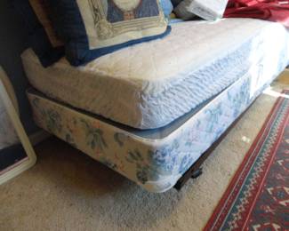 Twin Size Bed (Not used)
