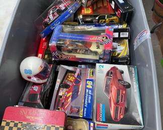 Model & Die-Cast Cars