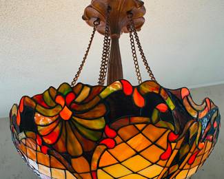 True Legacy Premium - Tiffany Style Chandelier 