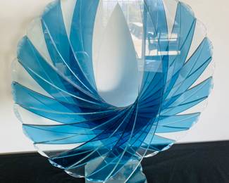 True Legacy Premium - R.Q. Acrylic Sculpture