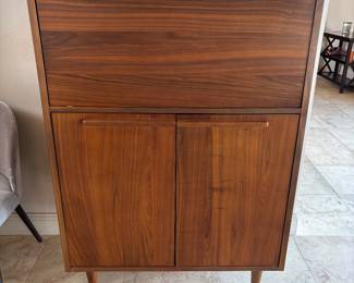 True Legacy Premium: Crate and Barrel bar 