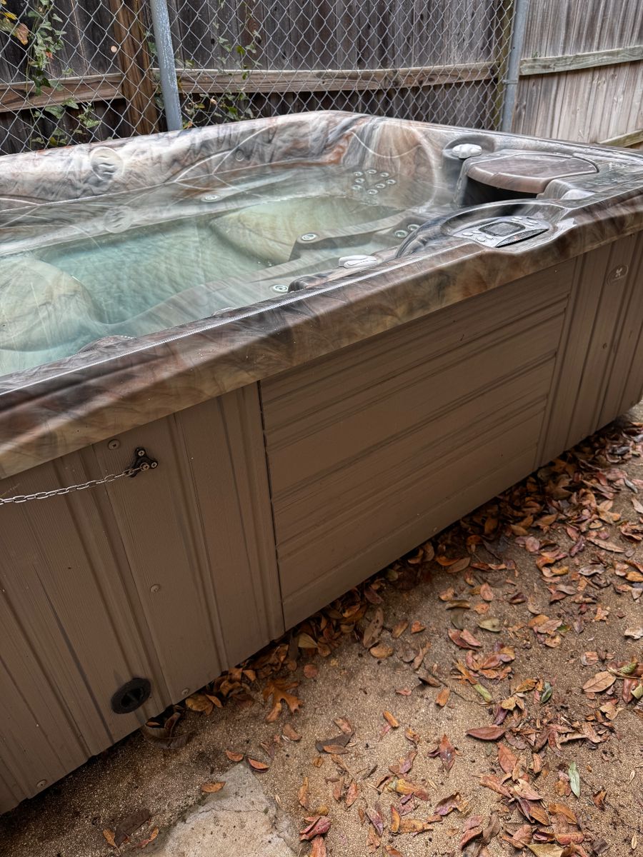 Caldera Hot Tub $3200