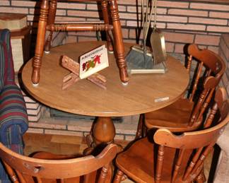 Kitchen Table w/ 4 Chairs