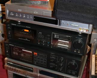 VCR & Betamax Players