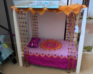 Doll bed