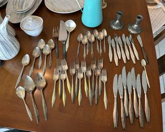 Gio Ponti "Diamond" pattern by Reed & Barton                       47 pieces