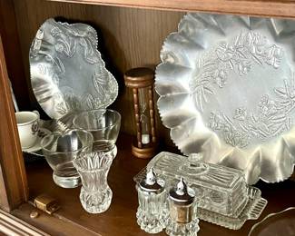 Vintage Farber & Shlevin Hammered Aluminum Trays and Other Assorted Entertainment Items.