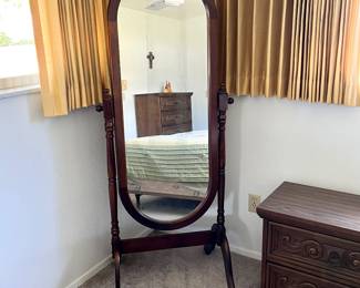 Changing Mirror