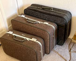 2-Piece Vintage Tweed Halston Luggage Set, & Single Tweed Suitcase Behind 