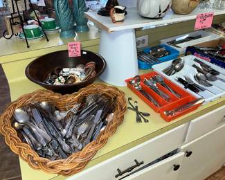 Tons of flatware & utensils