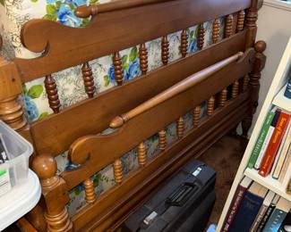 Queen maple bed - has matching pieces