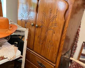 Matching door chest