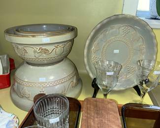 Wonderful pottery mixing bowls