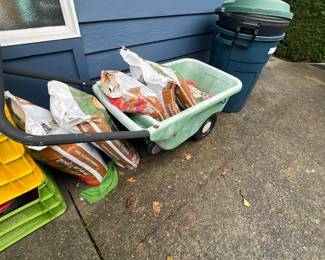 Lawn & garden supplies