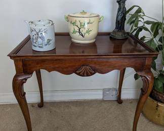 Late 20th Cent Queen Anne Cherry Side Tea Table With Pull Out Drink Trays
