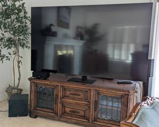 Aspen Home TV Console Table, Samsung Model #QN85Q80BDF