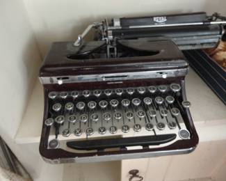 Royal Mini Typewriter