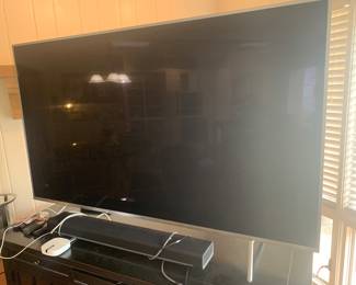 75" Samsung TV
