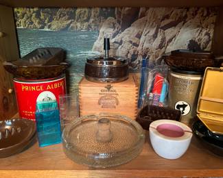 Vintage ashtrays and pipes
