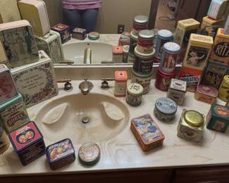 VINTAGE METAL Tins!