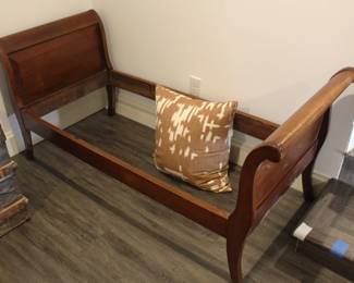 BUY IT NOW! $185.00. Beautiful Antique Youth Sleigh Bed.