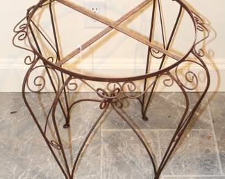 Vintage Wire Stand. $40.00.