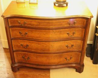 BUY IT NOW! $575.00. Nahon Georgian Style Mahogany Chest of Drawers Serpentine Case on Bracket Feet.