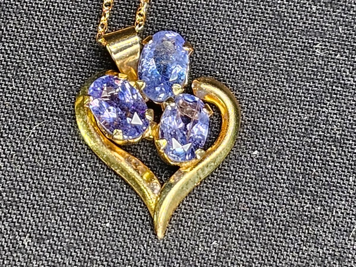 14KT Chain with RGE Tanzanite Pendant