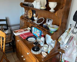 Pretty country style china cabinet