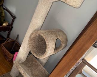 Another kitty gym thing