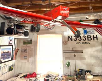 5’3” L x 6’3” wide Super Tigre model plane 