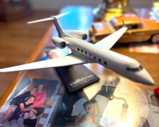 Gulfstream model plane